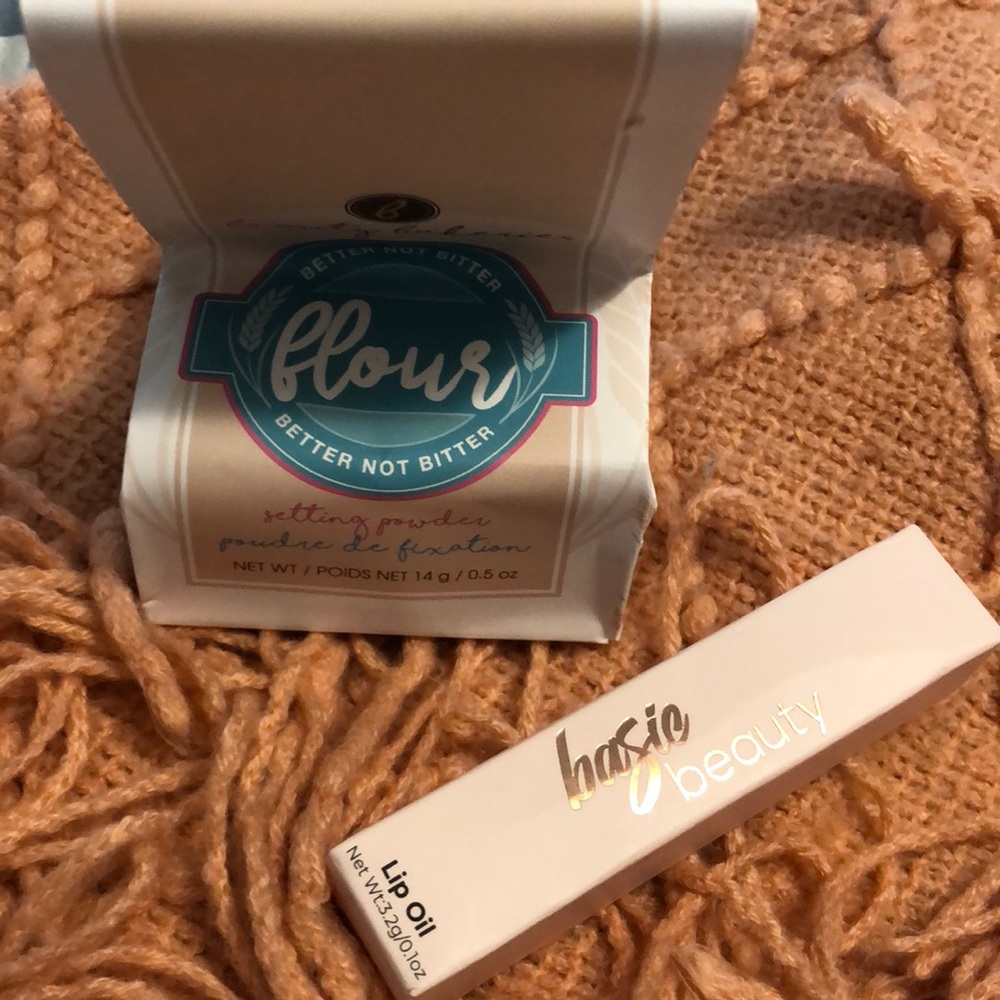 Makeup combo deal!